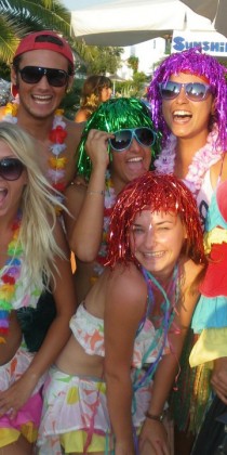 POOL PARTY (20)